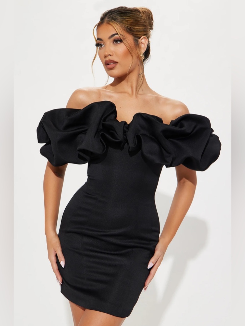 BNWT Fashion Nova Black Ruffle Puff Sleeve Mini Dress Size M